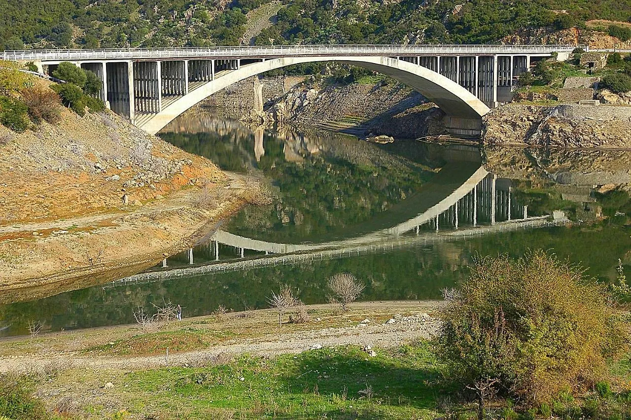 S'Orrosa Casa Vacanze Bifamiliare In Montagna Panorama Stupendo Sardegna Seùlo
